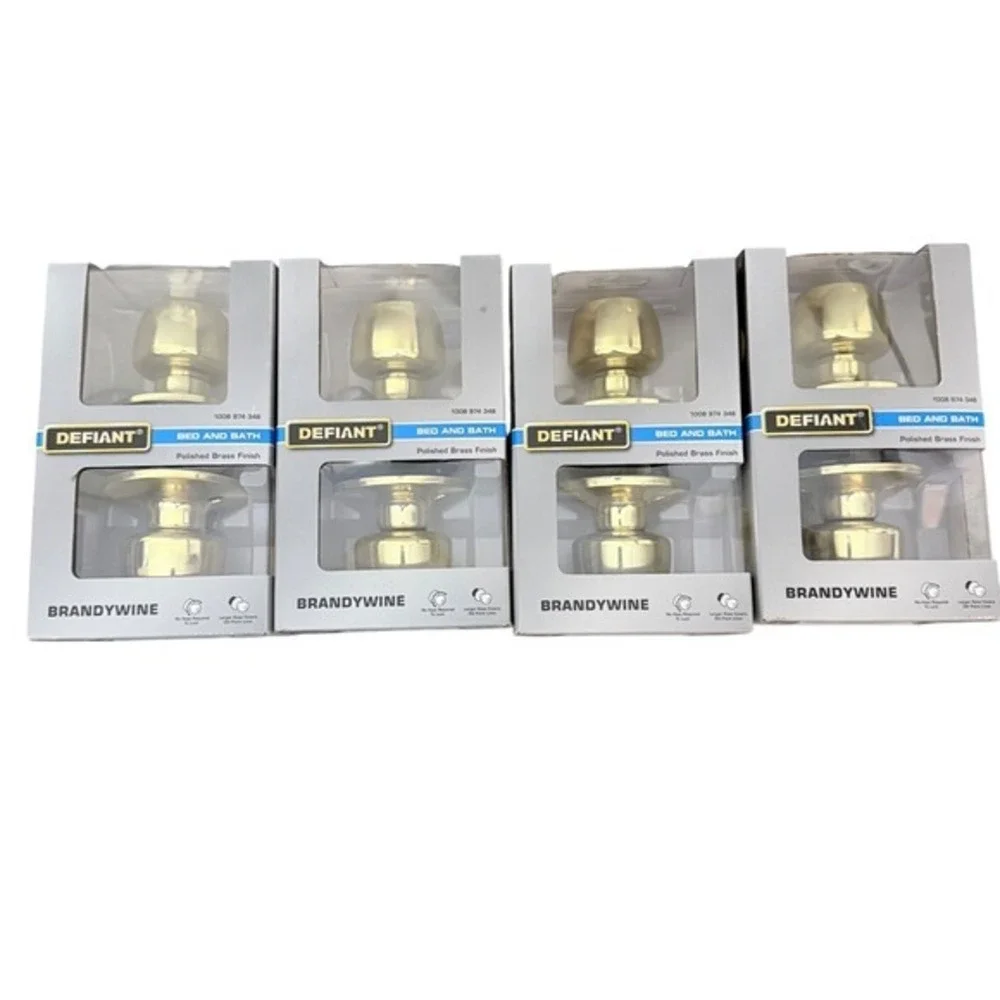 Defiant‎ Brandywine Polished Brass Bed And Bath Door Knob Lock